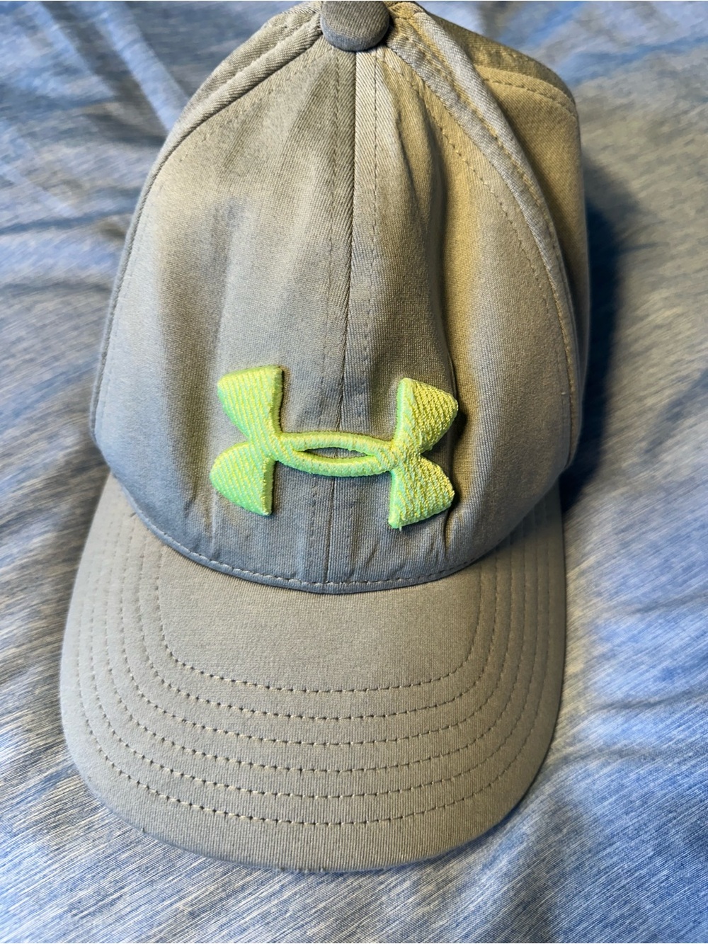 Under Armour Classic Fit Adjustable Baseball Cap Gray with Neon Green Logo